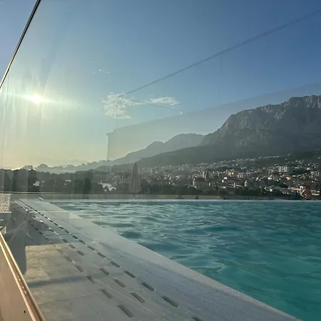 Atlantis Lux With Pool Apartment *