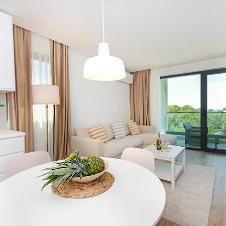 Atlantis Lux With Pool Makarska