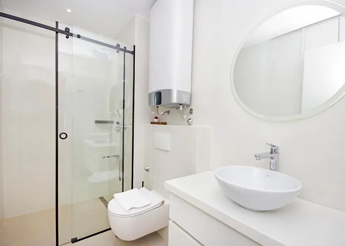 Atlantis Lux With Pool Makarska