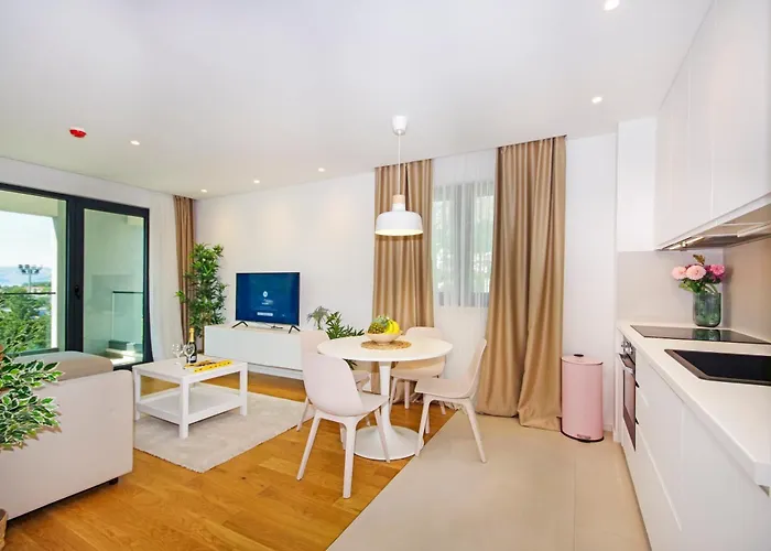 Atlantis Lux With Pool