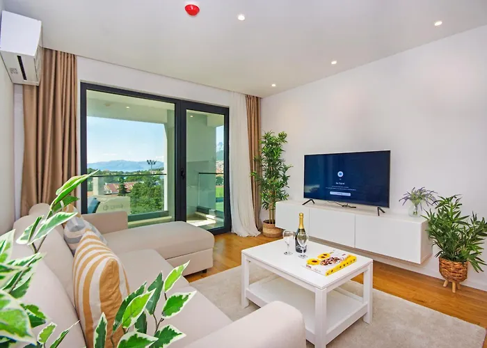 Atlantis Lux With Pool Apartman Makarska