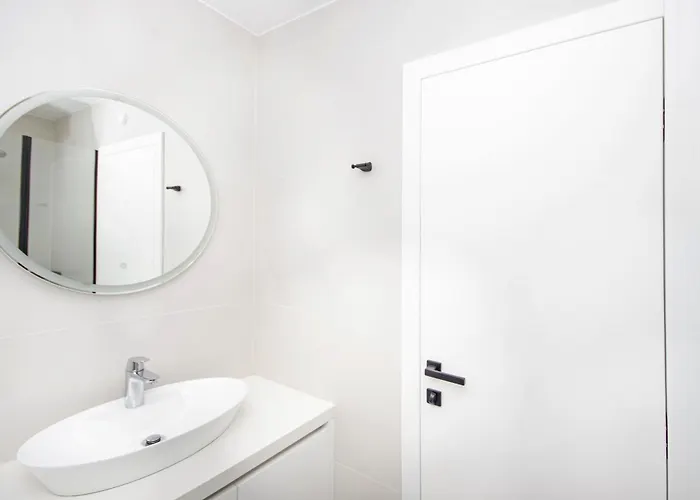 Apartman Atlantis Lux With Pool Makarska