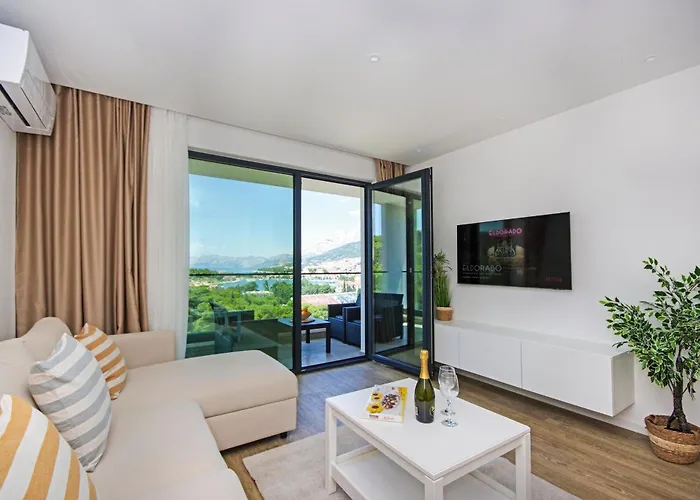 Atlantis Lux With Pool Apartman