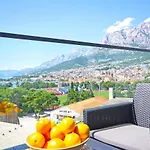 Atlantis Lux With Pool Lägenhet Makarska