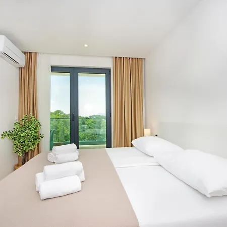 Atlantis Lux With Pool