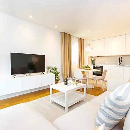 Atlantis Lux With Pool * マカルスカ