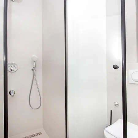 Apartamento Atlantis Lux With Pool Makarska