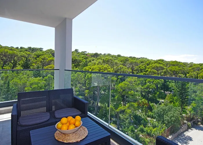 Apartment Atlantis Lux With Pool Makarska