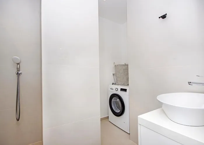 Atlantis Lux With Pool *