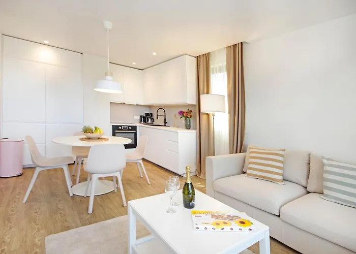 Atlantis Lux With Pool Apartment Makarska