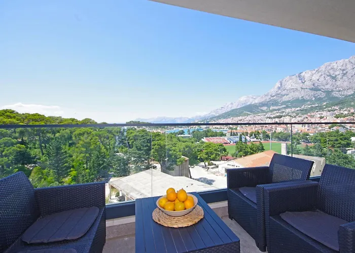 Atlantis Lux With Pool Apartment Makarska