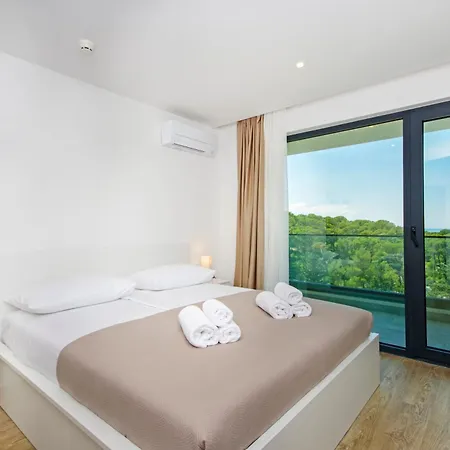 Atlantis Lux With Pool